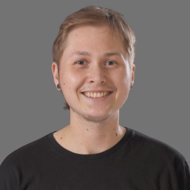 Taylor - Bio Headshot v1